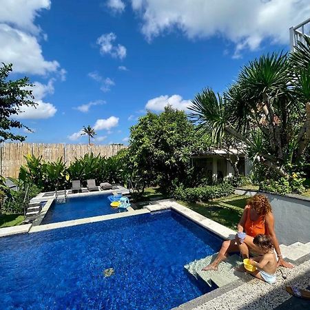Private Suite In A Kids Friendly Big Shared Villa In Canggu Exterior photo