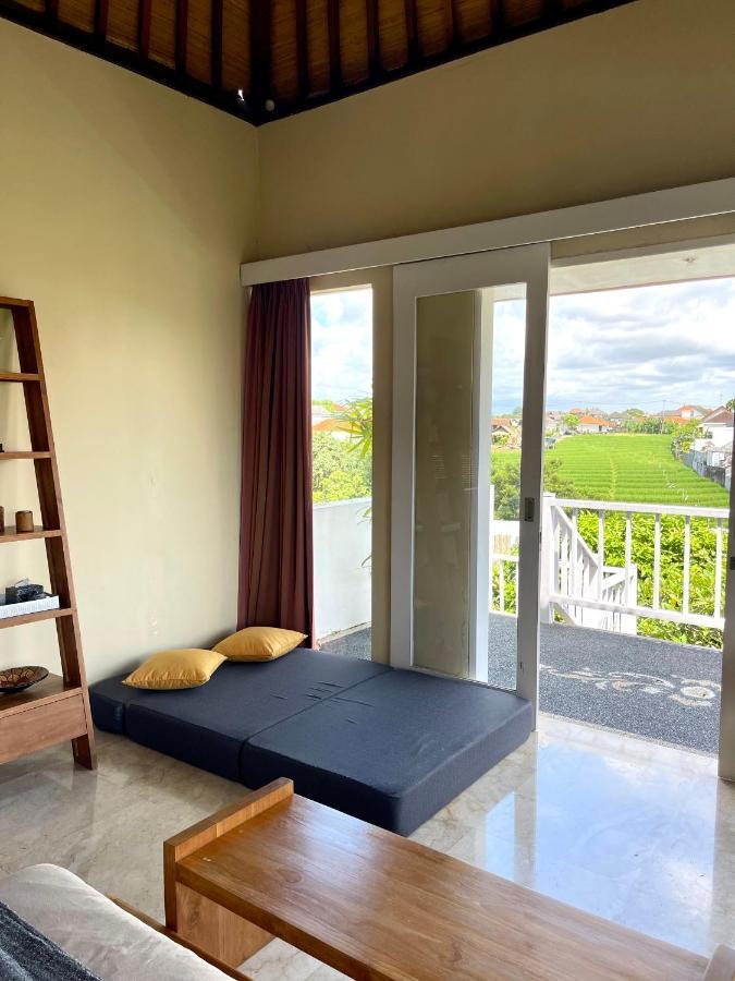 Private Suite In A Kids Friendly Big Shared Villa In Canggu Exterior photo