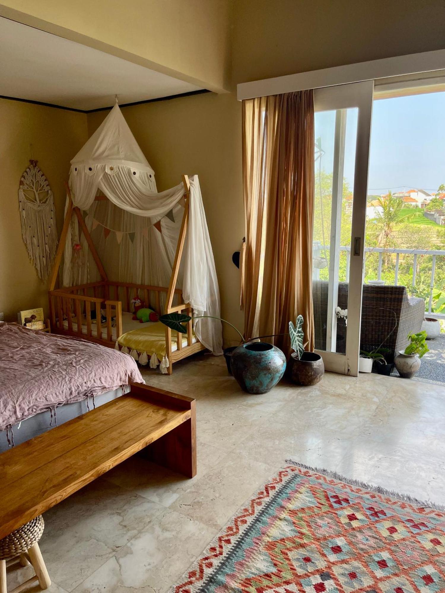 Private Suite In A Kids Friendly Big Shared Villa In Canggu Exterior photo
