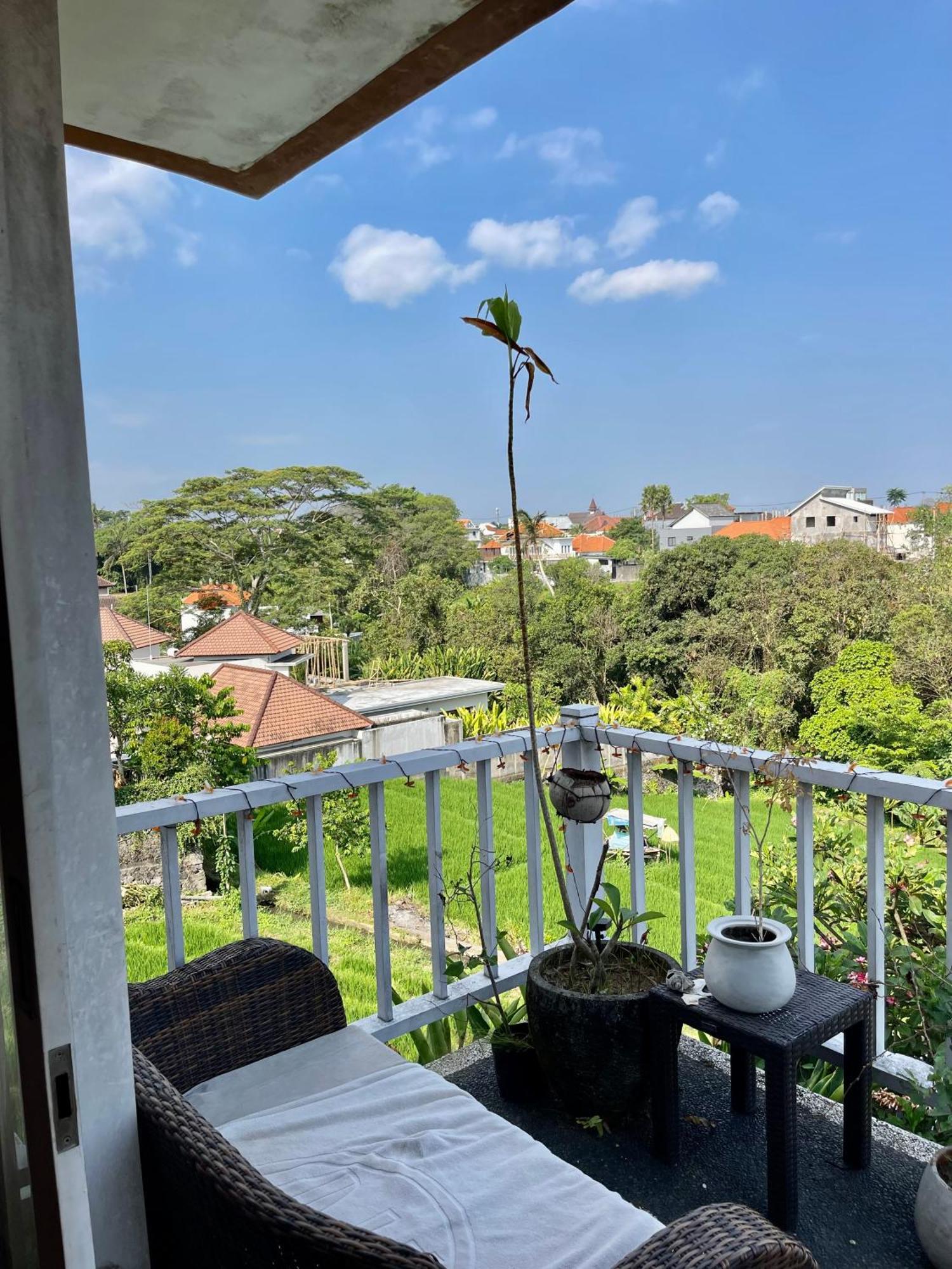 Private Suite In A Kids Friendly Big Shared Villa In Canggu Exterior photo